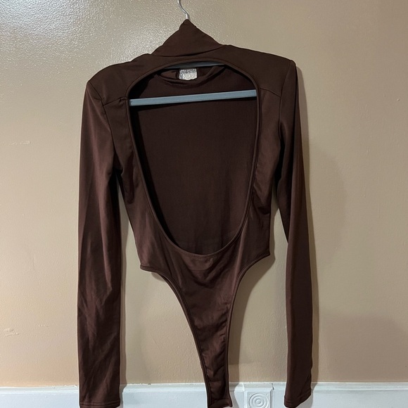 Elegant Chocolate Brown Long Sleeve Bodysuit - Picture 3 of 4